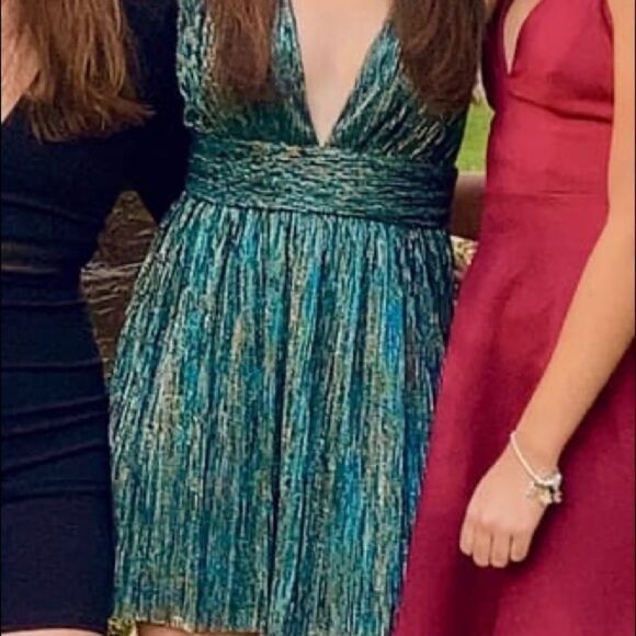✨ Lulus Ailey Twist Plunge Metallic Skater Dress ✨ - Picture 14 of 16